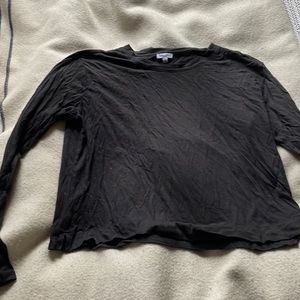 Splendid off gray long sleeve tee. Boxier fit.